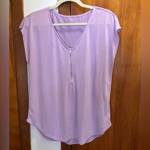 Lilac V-Neck Women's Top with Zipper Detail